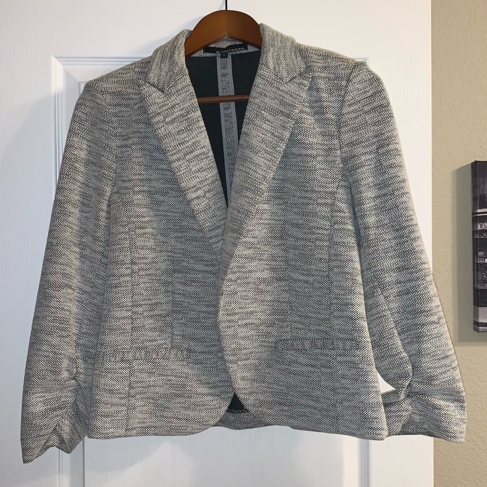 Amanda + Chelsea 3/4 Rouched Sleeve Blazer